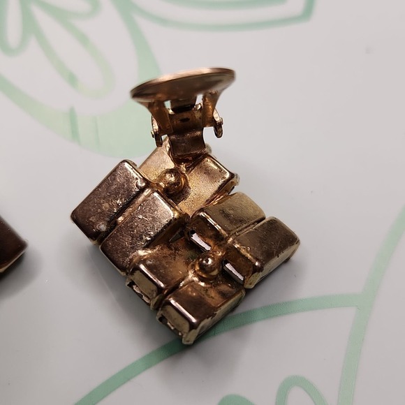 1950s Signed Weiss AB Aurora Borealis Prongset Clip-on Clipback Earrings - Picture 8 of 9